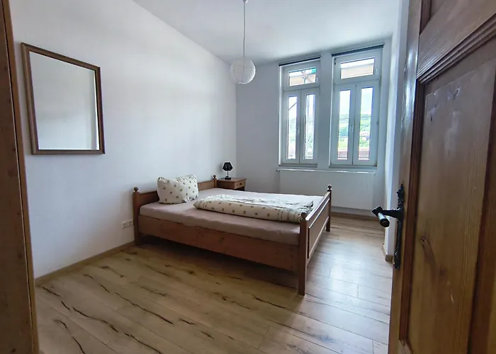 Zur Silbertanne 아파트 *